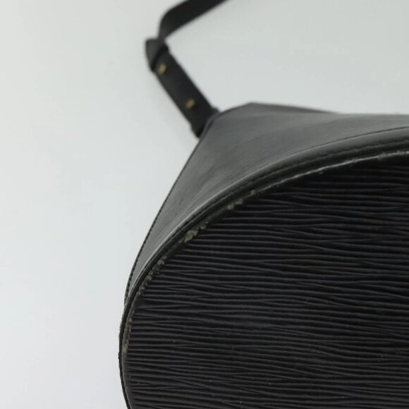 LOUIS VUITTON Epi Cluny Shoulder Bag Black M52252 LV Auth 115278 - Picture 4 of 16